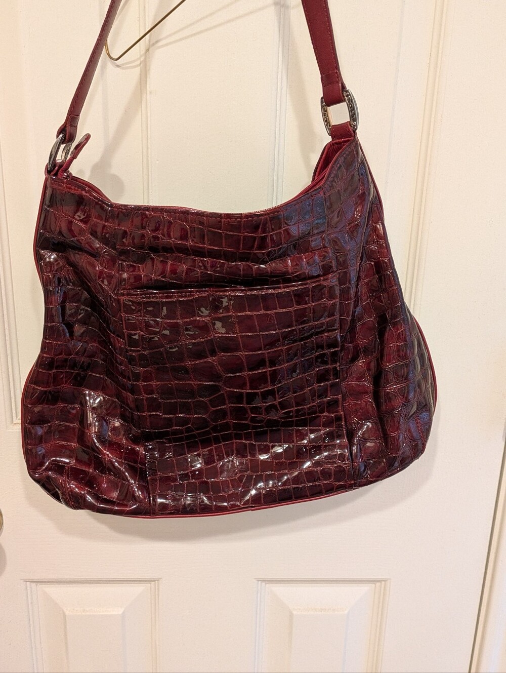 Brighton Women's Croc-Embossed Burgundy Shoulder Bag - Picture 4 of 9